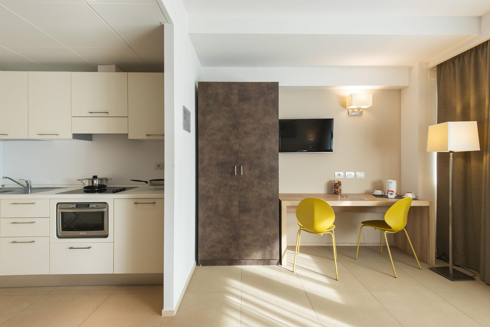 Hotel Dimorae Rooms And Suites - Apartments Civitanova Marche Eksteriør billede