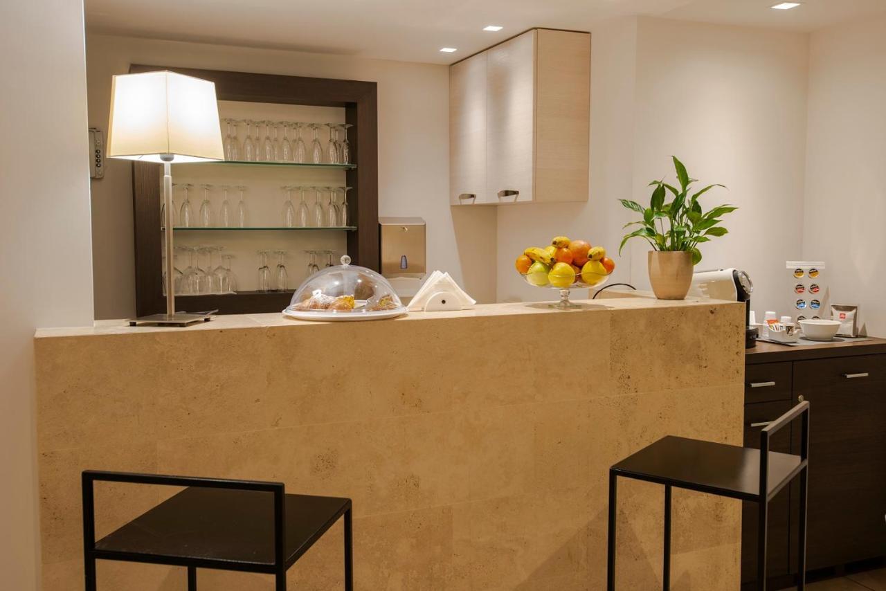 Hotel Dimorae Rooms And Suites - Apartments Civitanova Marche Eksteriør billede